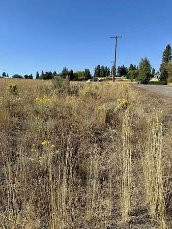 0.31 Acres of Residential Land for Sale in Chiloquin, Oregon