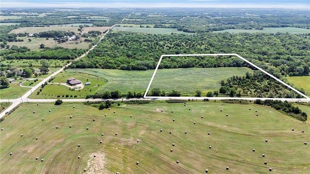 10.3 Acres of Land for Sale in Lecompton, Kansas