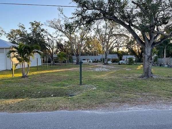 0.27 Acres of Land for Sale in Sarasota, Florida