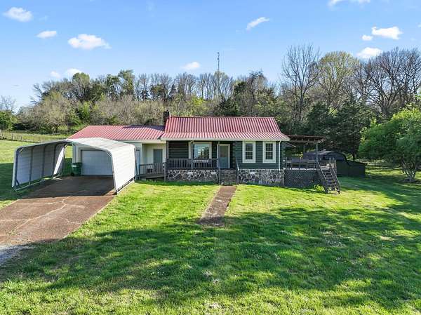 8 Acres of Improved Land for Auction in Eagleville, Tennessee