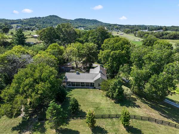 4 Acres of Improved Mixed-Use Land for Auction in Eagleville, Tennessee