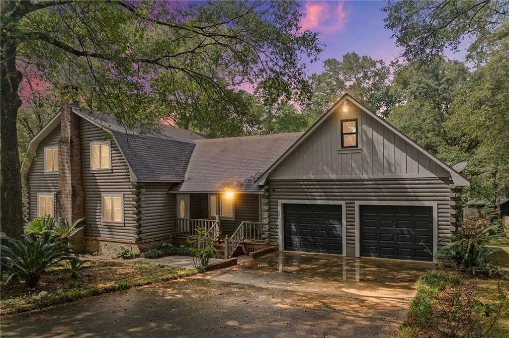 2.18 Acres of Residential Land with Home for Sale in Mobile, Alabama