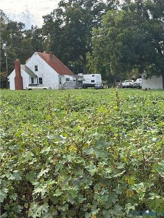 9.78 Acres of Residential Land with Home for Sale in Mechanicsville, Virginia