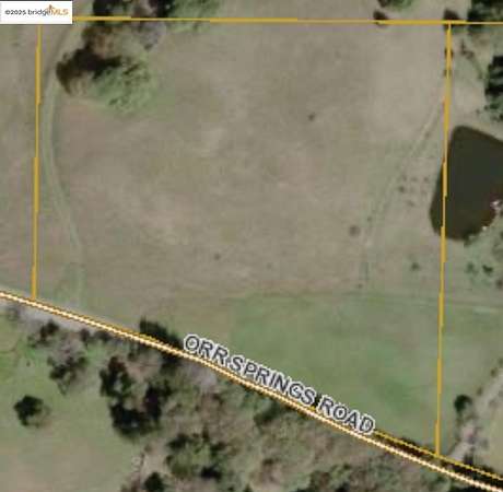 9.5 Acres of Residential Land for Sale in Ukiah, California