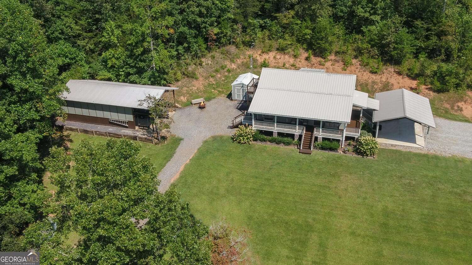 14.3 Acres of Land with Home for Sale in Toccoa, Georgia