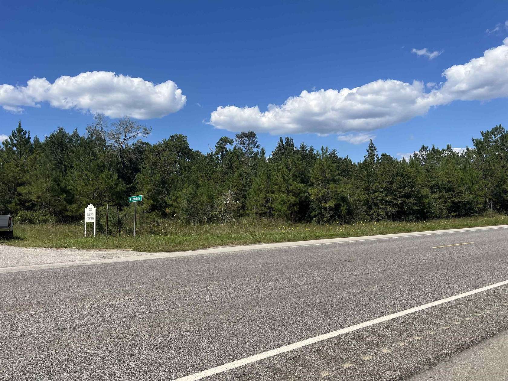 1.85 Acres of Mixed-Use Land for Sale in Kountze, Texas