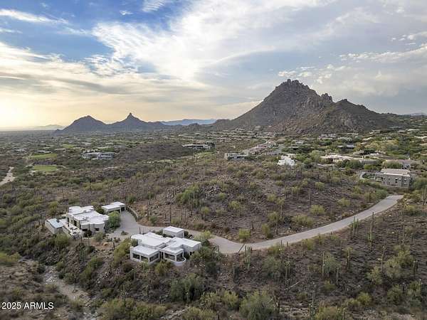 6.43 Acres of Residential Land with Home for Sale in Scottsdale, Arizona