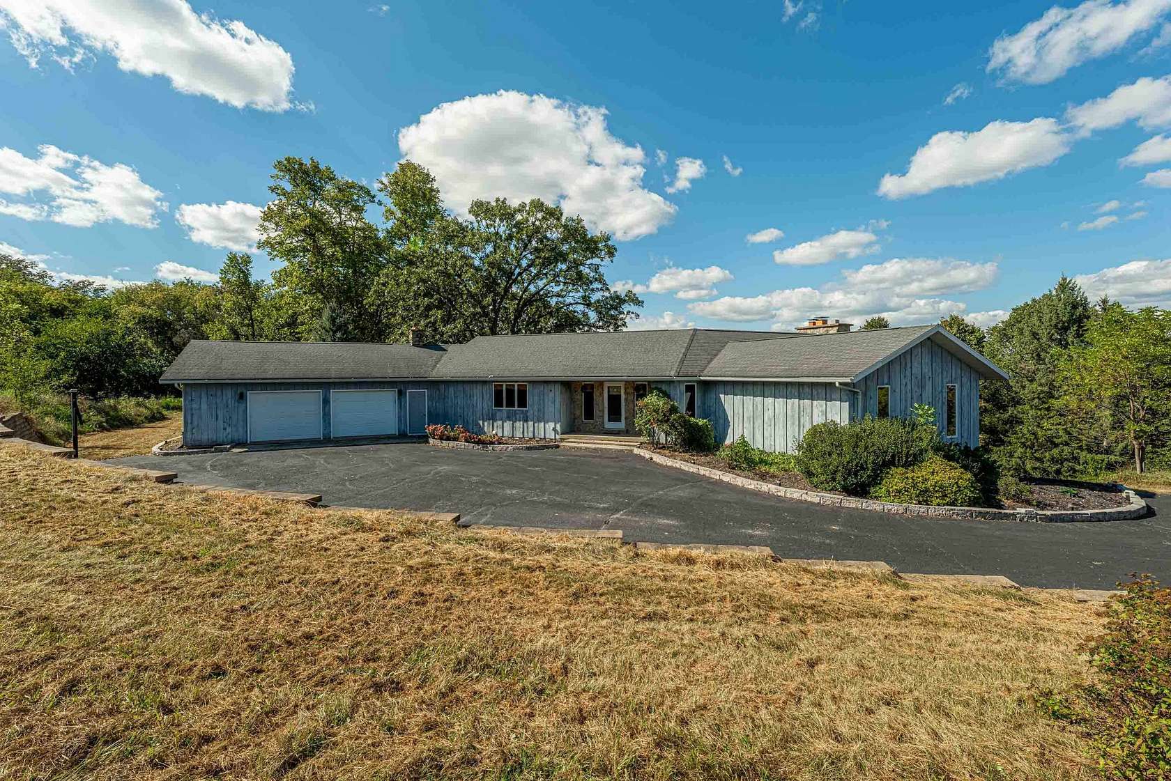 3.25 Acres of Residential Land with Home for Sale in Gratiot, Wisconsin