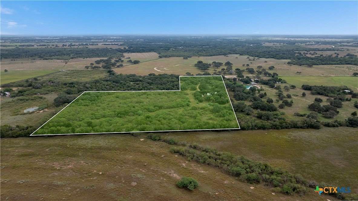 35 Acres of Recreational Land with Home for Sale in Yorktown, Texas