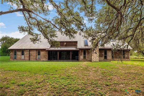 35 Acres of Recreational Land with Home for Sale in Yorktown, Texas