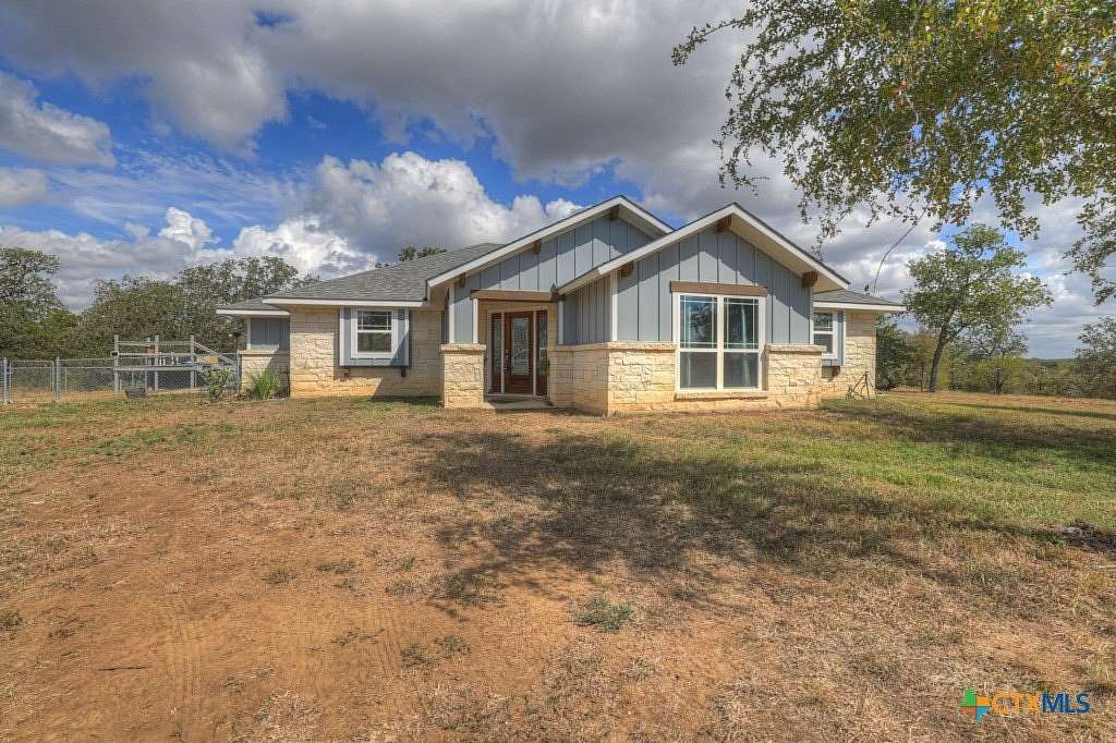41.3 Acres of Land with Home for Sale in Seguin, Texas