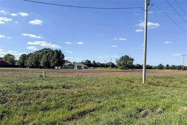 1 Acre of Residential Land for Sale in Galena, Kansas