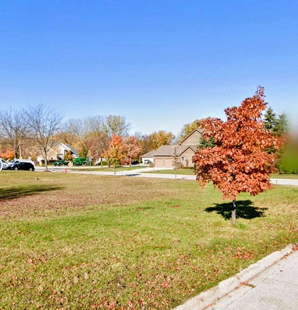 0.24 Acres of Residential Land for Sale in Crystal Lake, Illinois