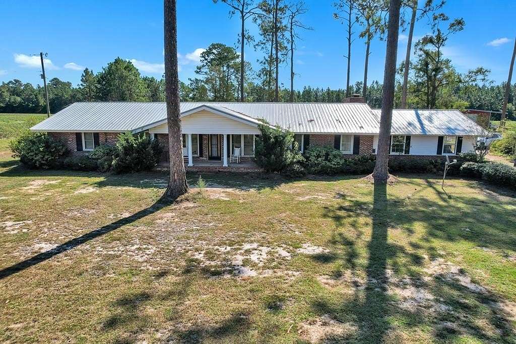 190 Acres of Agricultural Land with Home for Sale in Nashville, Georgia