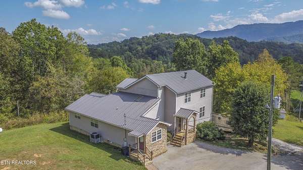 4.53 Acres of Residential Land with Home for Sale in Seymour, Tennessee