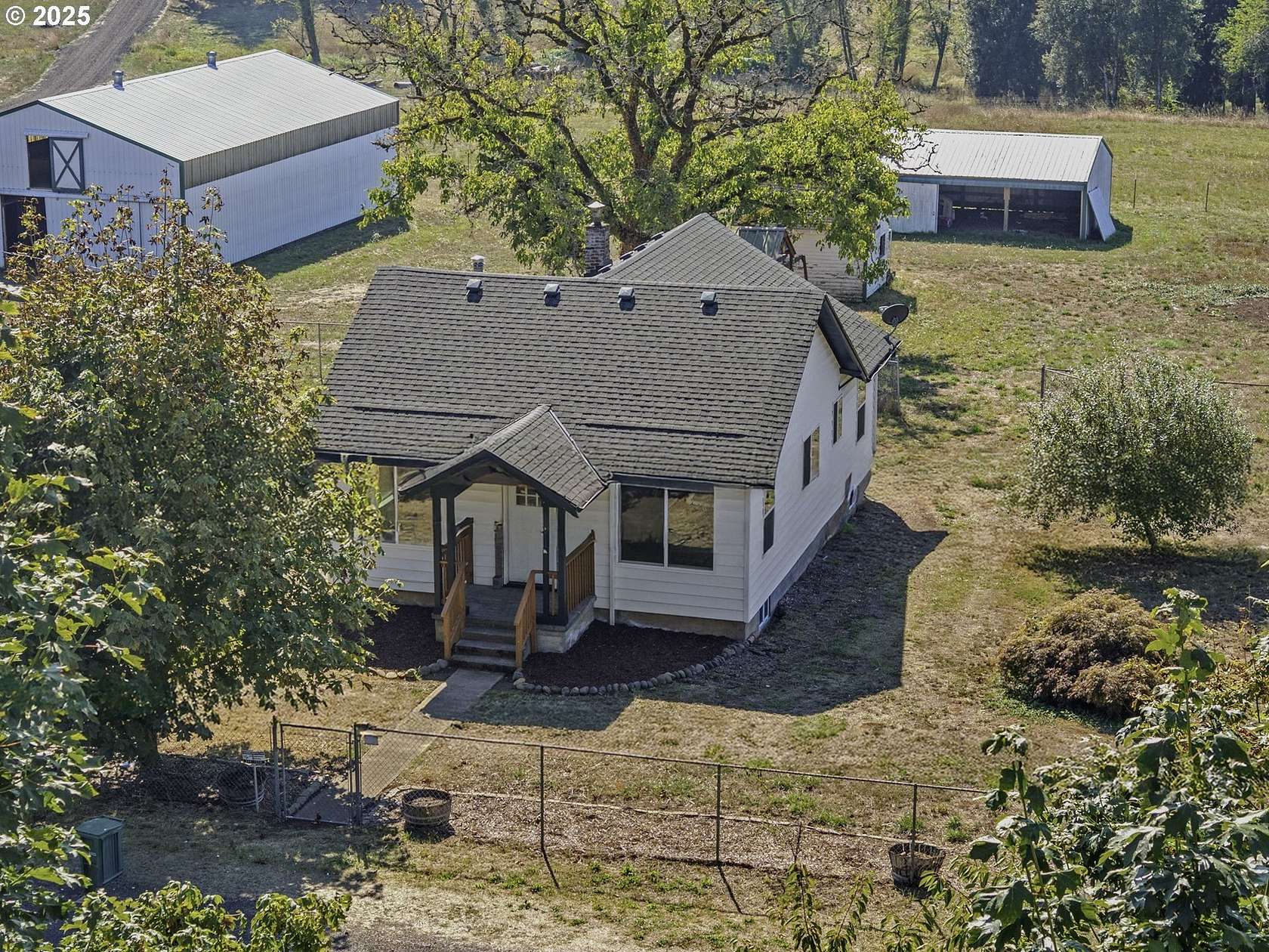 2 Acres of Residential Land with Home for Sale in Estacada, Oregon