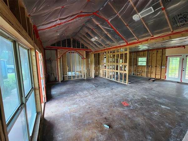 2 Acres of Residential Land with Home for Sale in Terrell, Texas