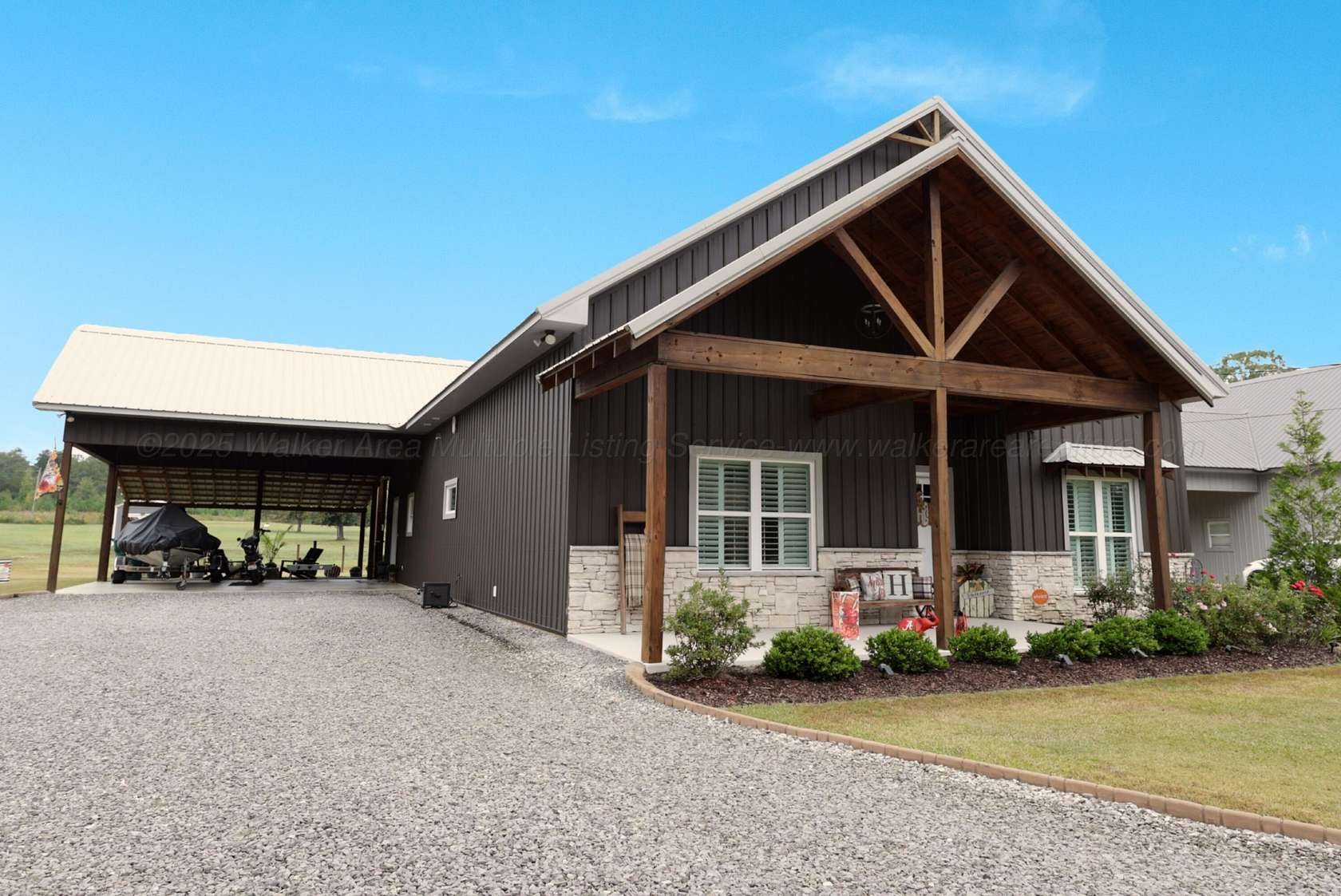 3.77 Acres of Residential Land with Home for Sale in Northport, Alabama