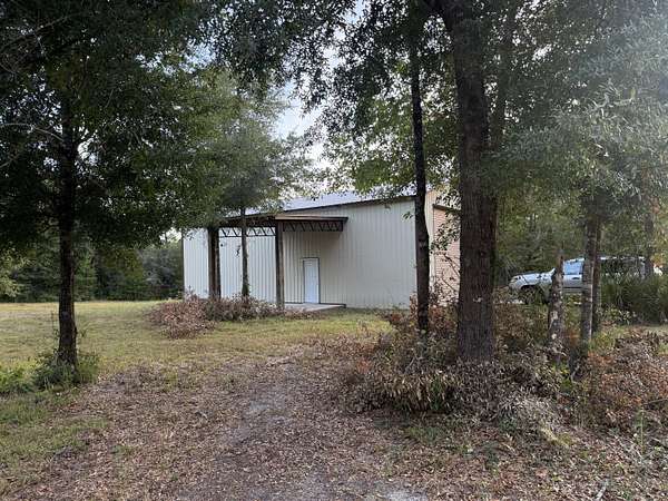 4.8 Acres of Land for Sale in Ponce de Leon, Florida