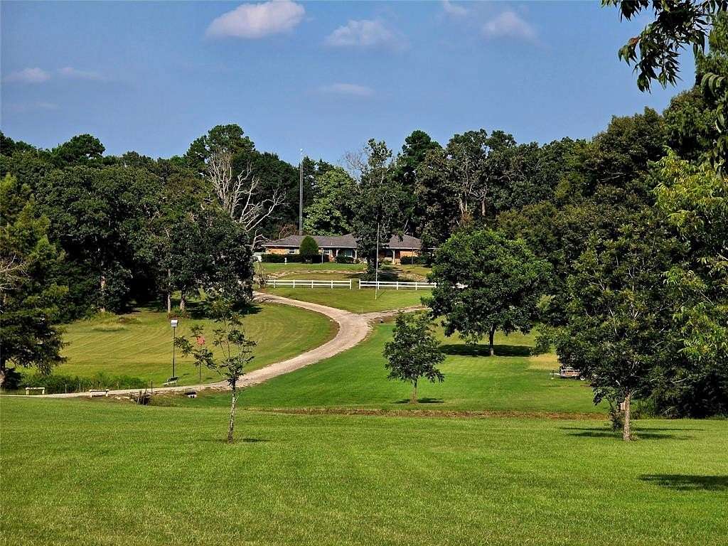 19.2 Acres of Land with Home for Sale in Ben Wheeler, Texas