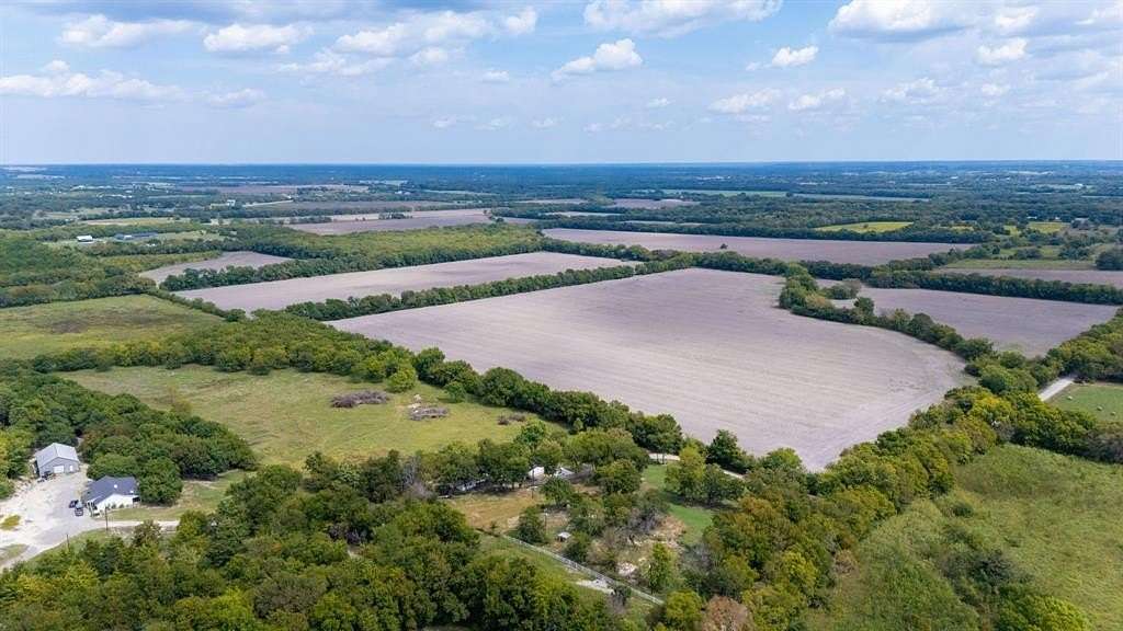 314 Acres of Recreational Land & Farm for Sale in Trenton, Texas
