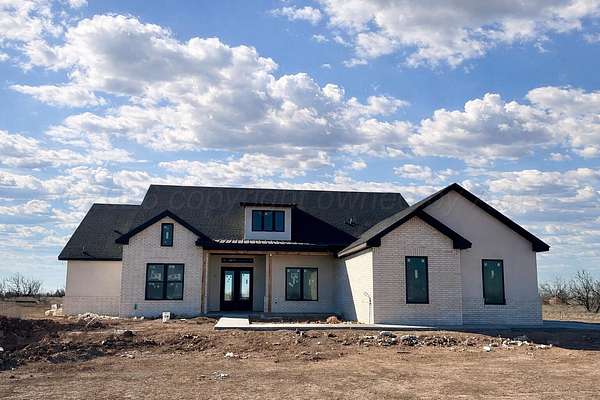 3.1 Acres of Land with Home for Sale in Canyon, Texas