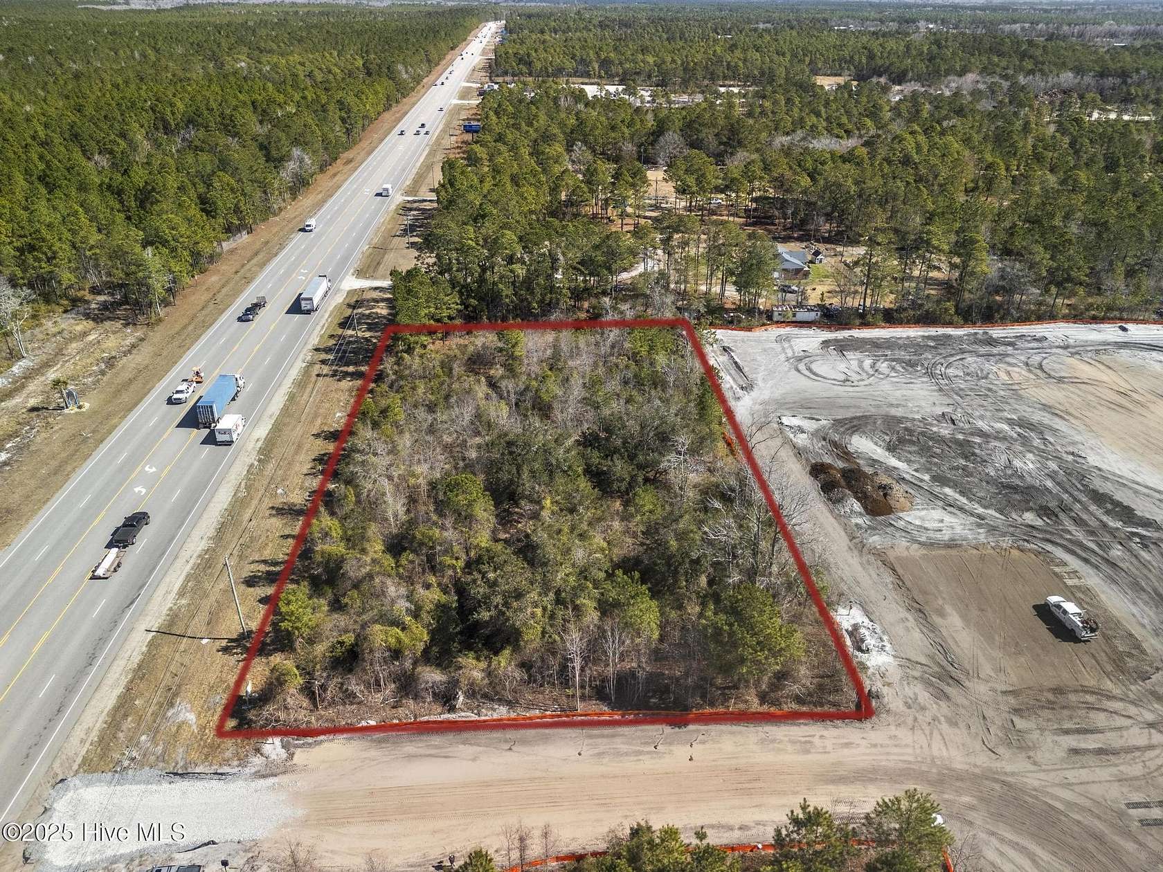 1.58 Acres of Mixed-Use Land for Sale in Holly Ridge, North Carolina