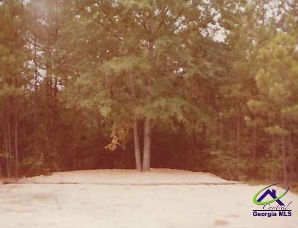 0.65 Acres of Residential Land for Sale in Macon, Georgia