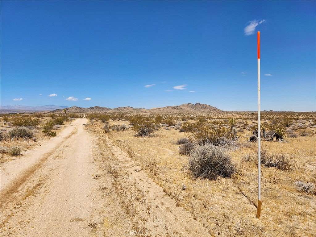 15 Acres of Land for Sale in Joshua Tree, California