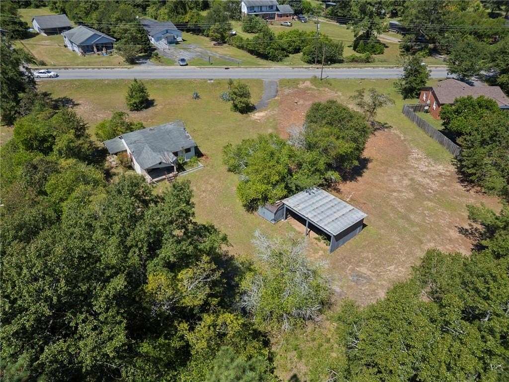 3.6 Acres of Residential Land with Home for Sale in Macon, Georgia