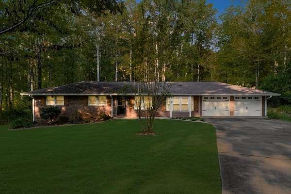 2.5 Acres of Residential Land with Home for Sale in Dallas, Georgia