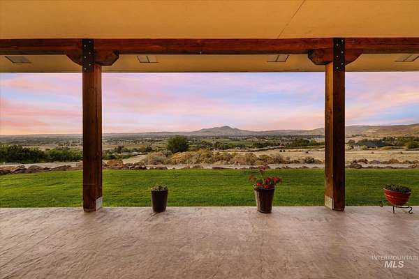 5 Acres of Land with Home for Sale in Emmett, Idaho