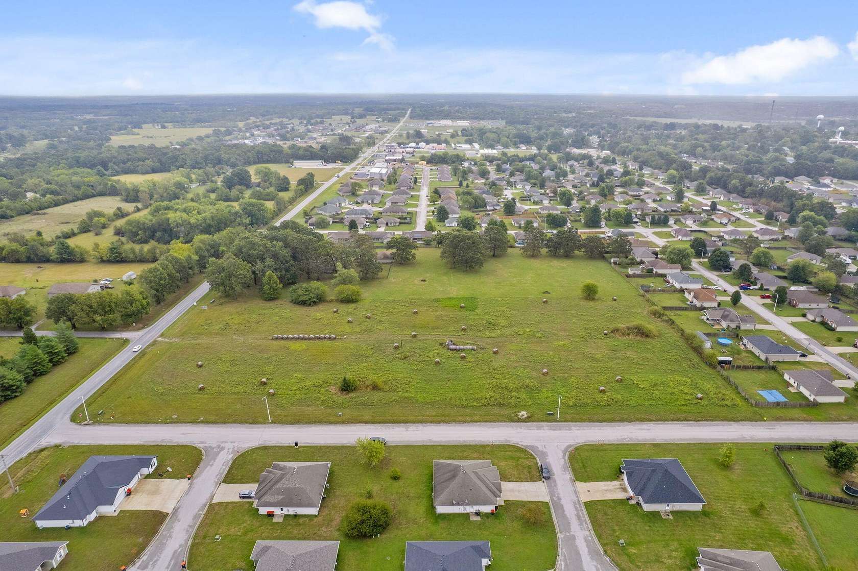 5.25 Acres of Residential Land for Sale in Clever, Missouri