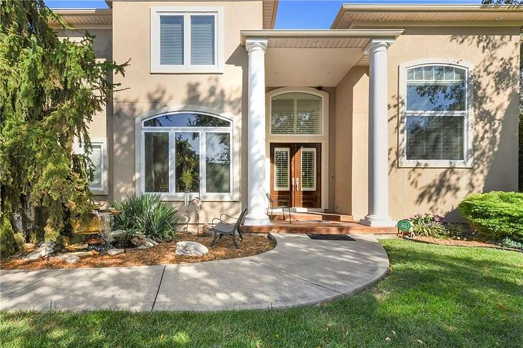 5.48 Acres of Residential Land with Home for Sale in Independence, Missouri