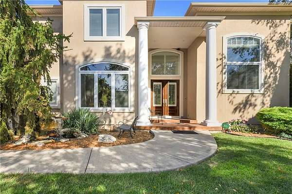 5.48 Acres of Residential Land with Home for Sale in Independence, Missouri