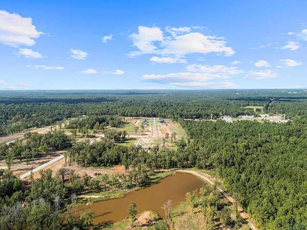 1.55 Acres of Residential Land for Sale in Kilgore, Texas