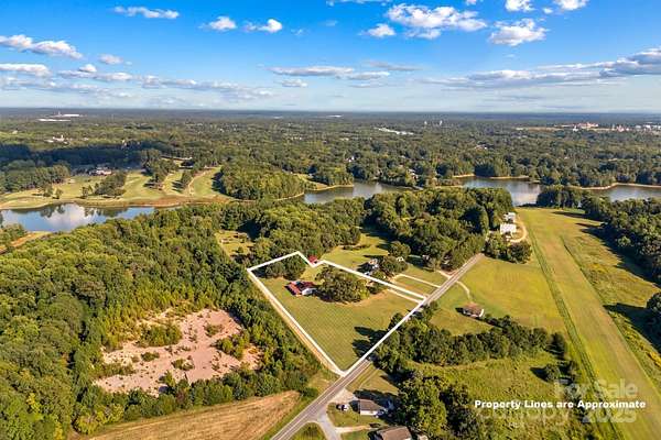 3.88 Acres of Residential Land with Home for Sale in Kannapolis, North Carolina