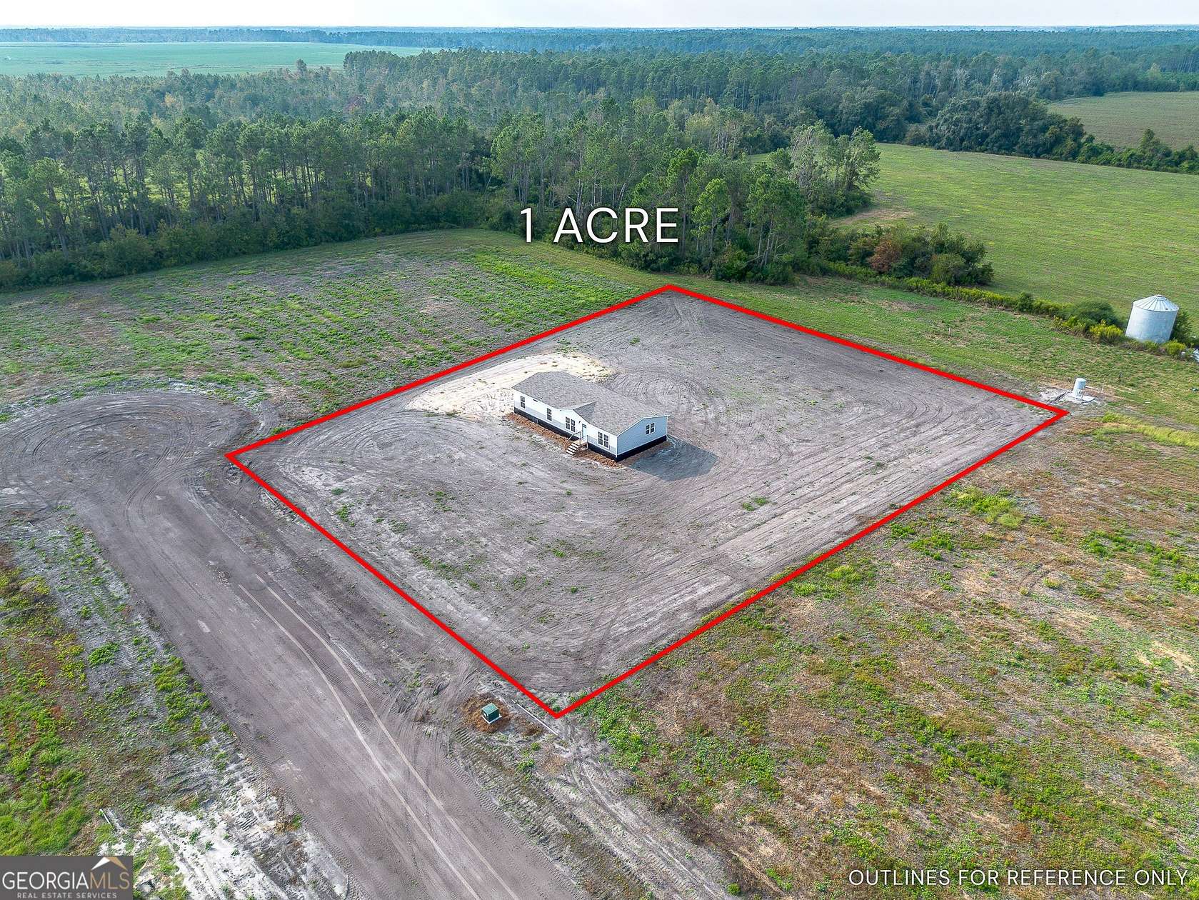1.5 Acres of Residential Land with Home for Sale in Baxley, Georgia