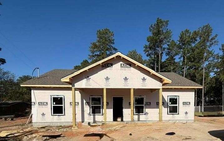 1.7 Acres of Residential Land with Home for Sale in Slocomb, Alabama