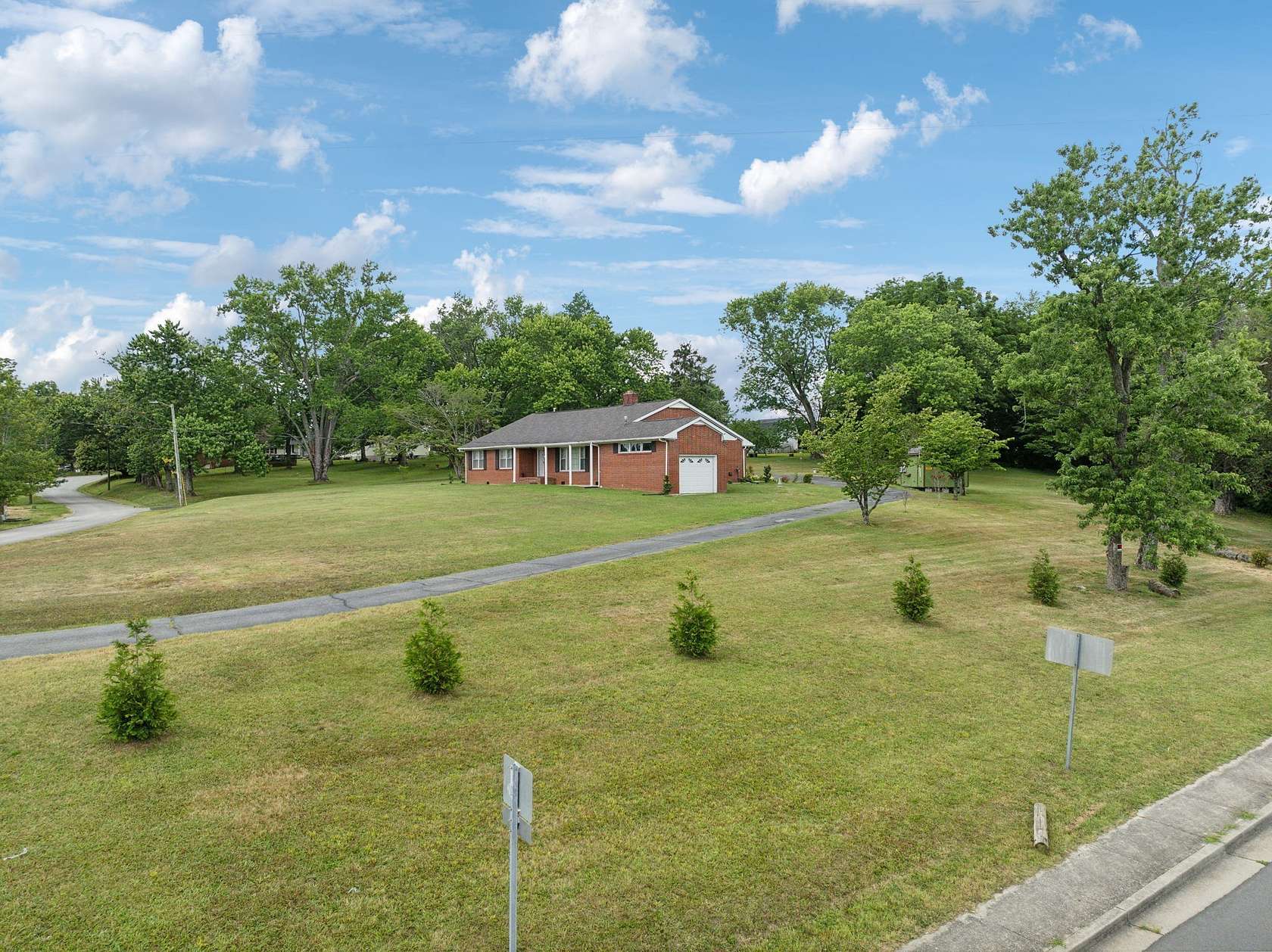 1.79 Acres of Residential Land with Home for Sale in Smithville, Tennessee