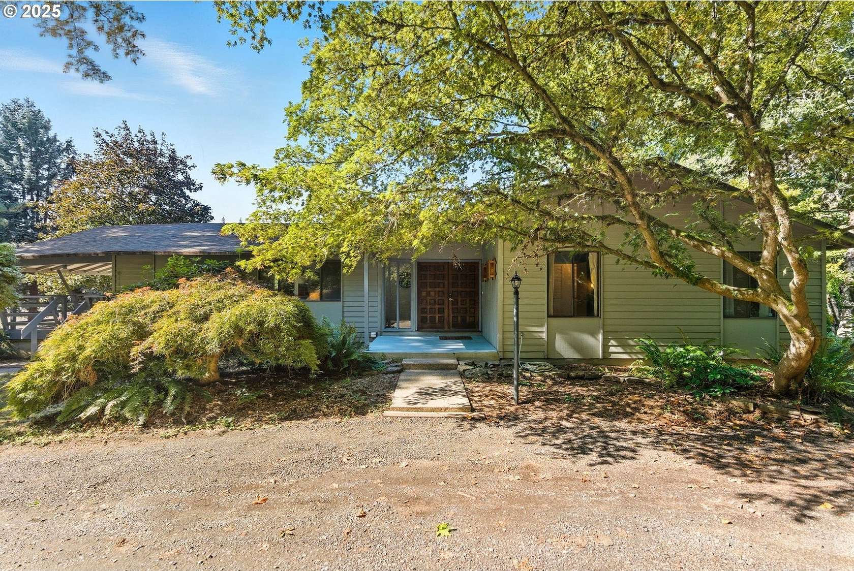 5 Acres of Residential Land with Home for Sale in Damascus, Oregon