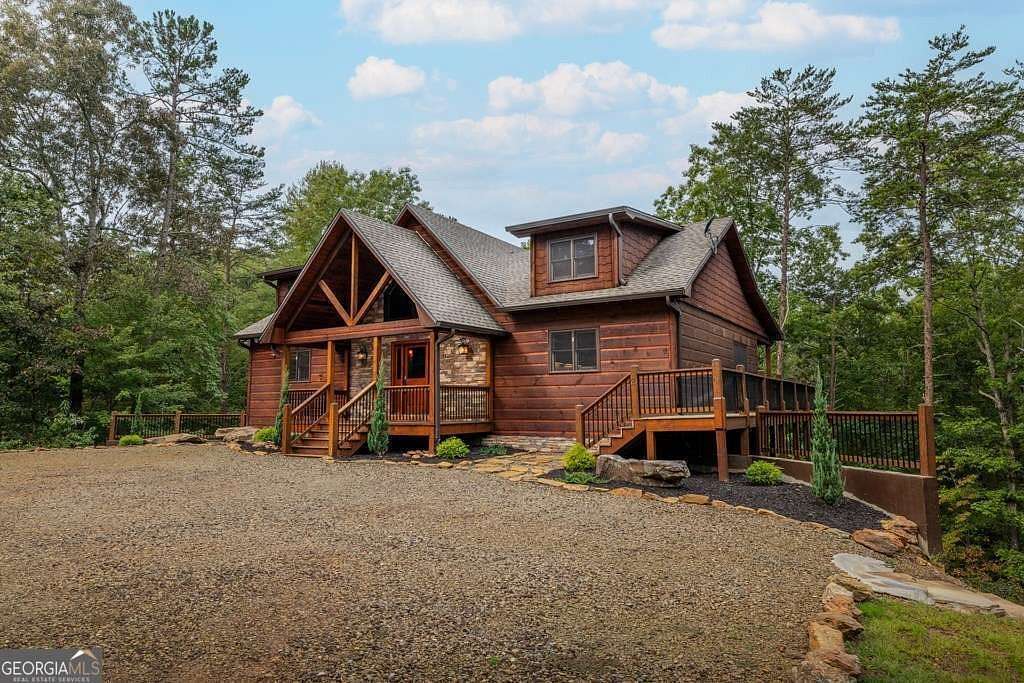 1.58 Acres of Land with Home for Sale in Mineral Bluff, Georgia