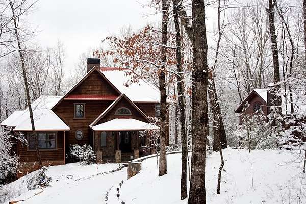 3.1 Acres of Residential Land with Home for Sale in Ellijay, Georgia