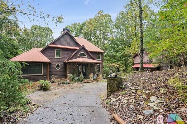 3.1 Acres of Residential Land with Home for Sale in Ellijay, Georgia