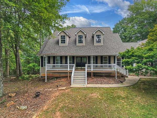 2.42 Acres of Residential Land with Home for Sale in Blue Ridge, Georgia