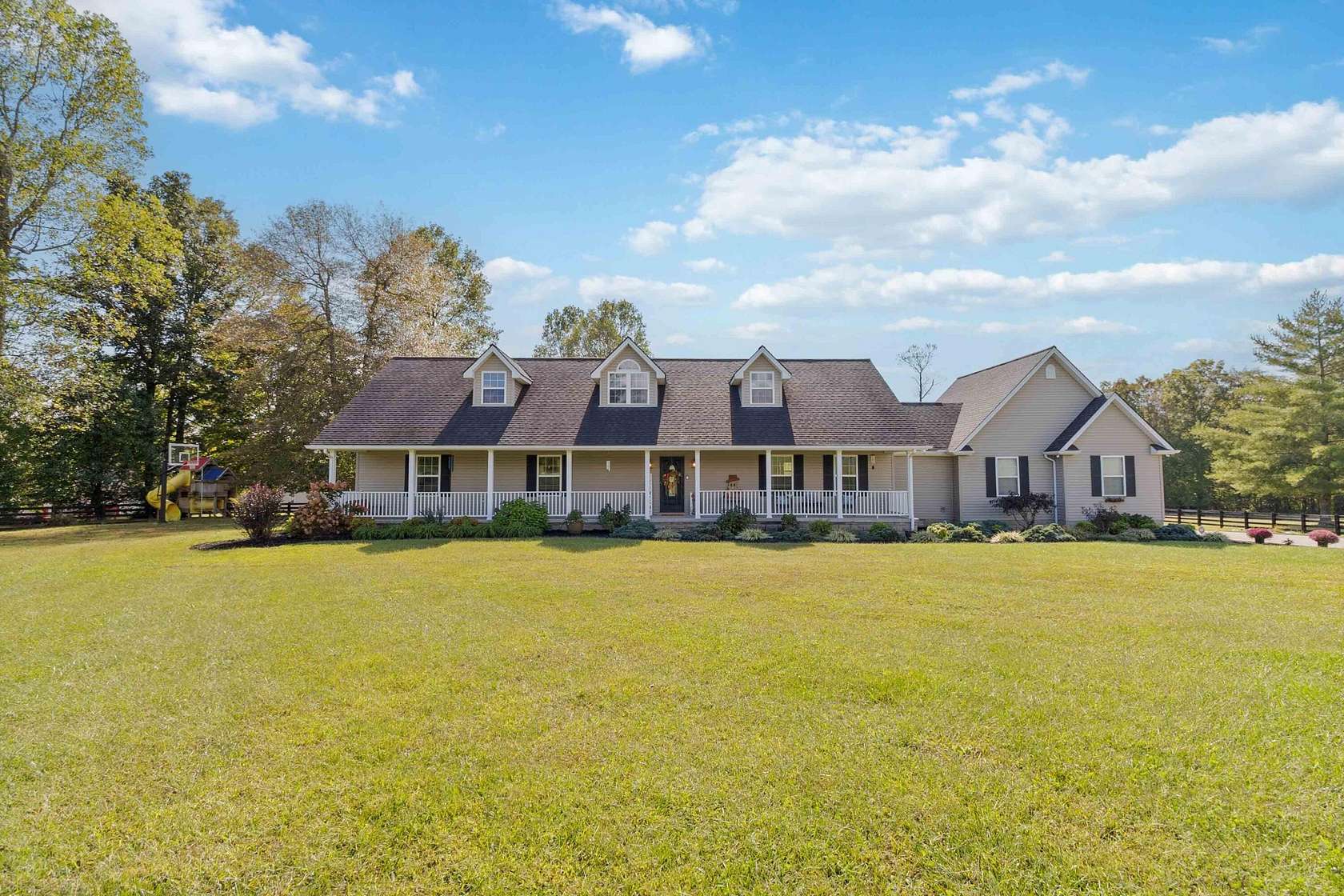 3.3 Acres of Land with Home for Sale in London, Kentucky