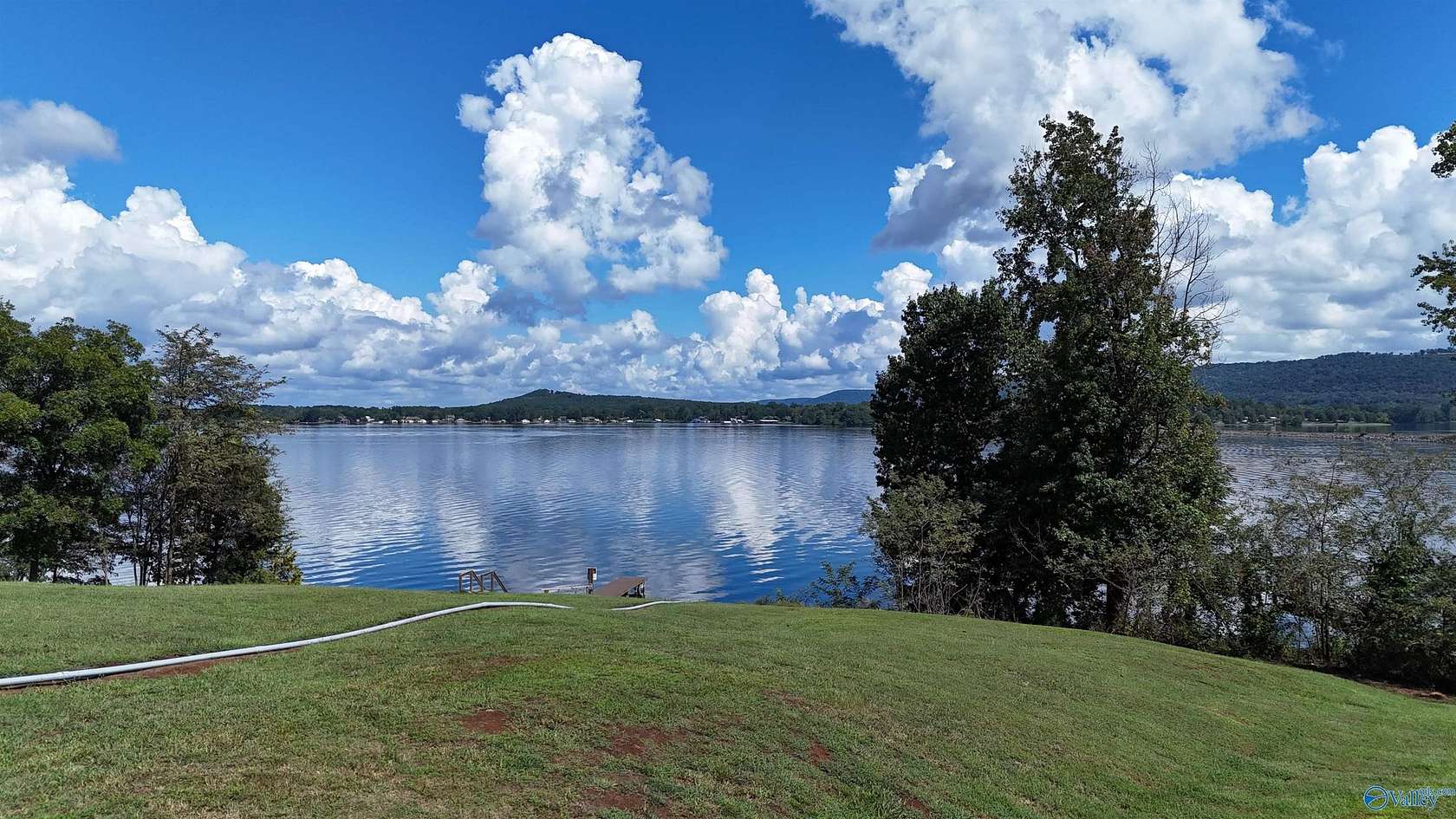 0.35 Acres of Residential Land for Sale in Guntersville, Alabama