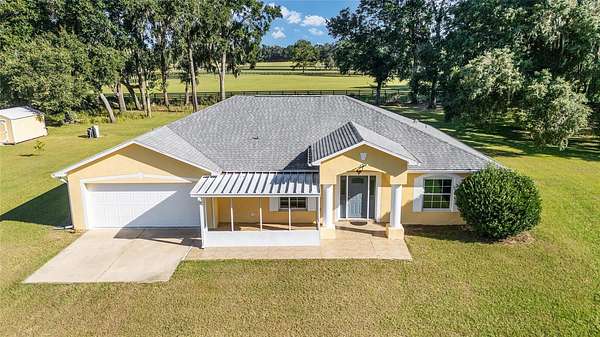 3.3 Acres of Land with Home for Sale in Ocala, Florida