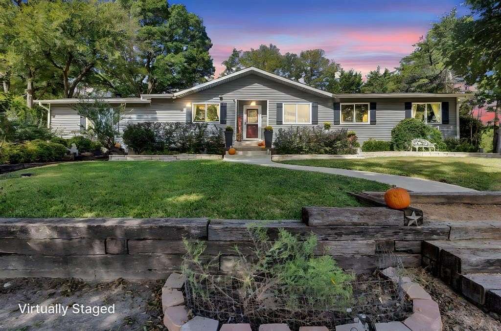 15.2 Acres of Land with Home for Sale in Pecan Hill, Texas