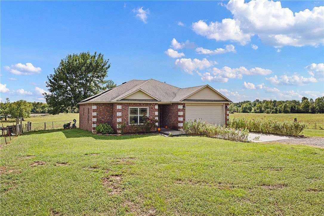 40 Acres of Recreational Land with Home for Sale in Altus, Arkansas